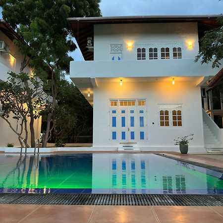 Blue Kite Family Resort Kalpitiya Exteriör bild