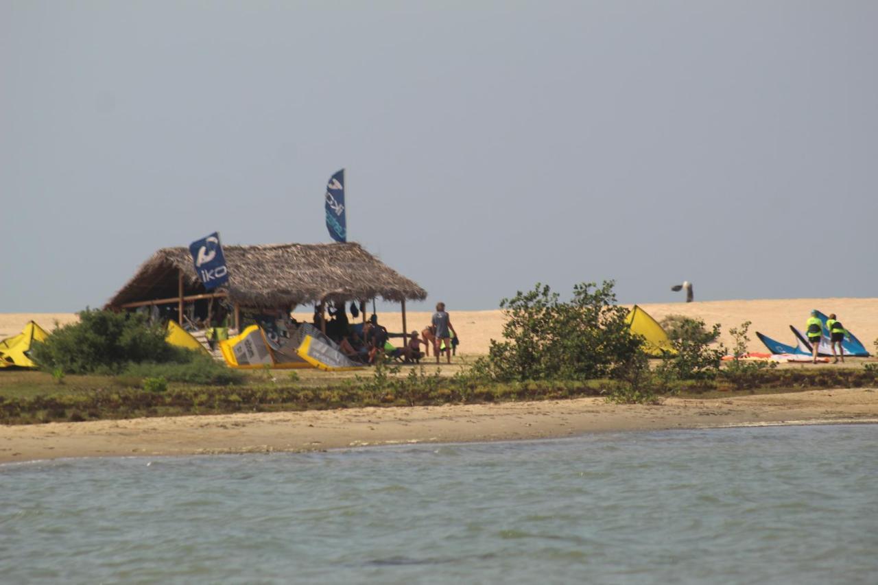 Blue Kite Family Resort Kalpitiya Exteriör bild