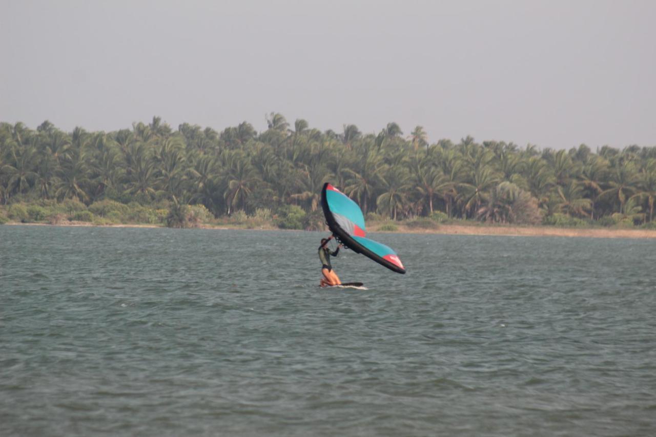 Blue Kite Family Resort Kalpitiya Exteriör bild