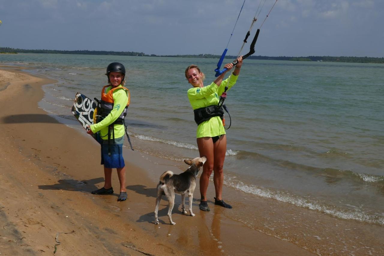 Blue Kite Family Resort Kalpitiya Exteriör bild