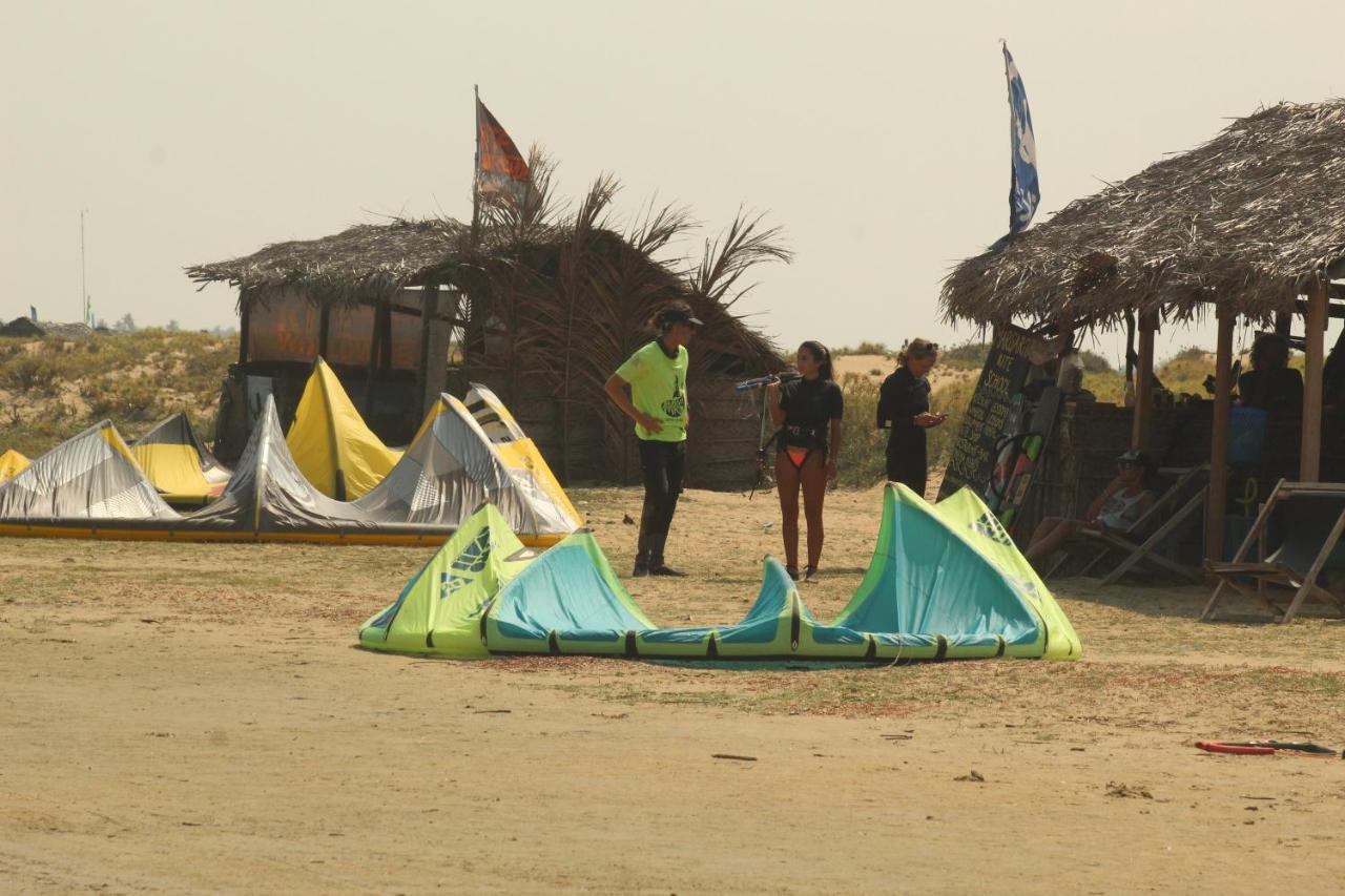 Blue Kite Family Resort Kalpitiya Exteriör bild