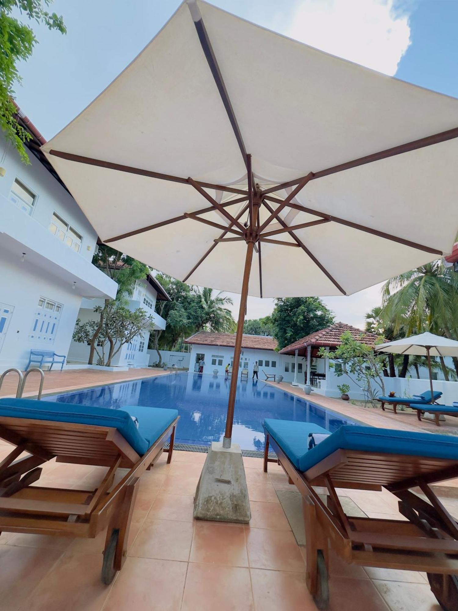 Blue Kite Family Resort Kalpitiya Exteriör bild